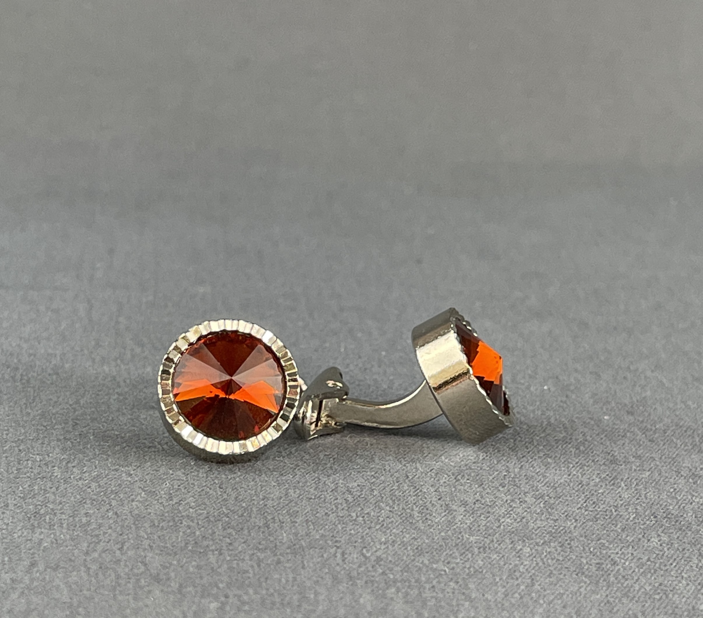 Cufflink-Clin10S12