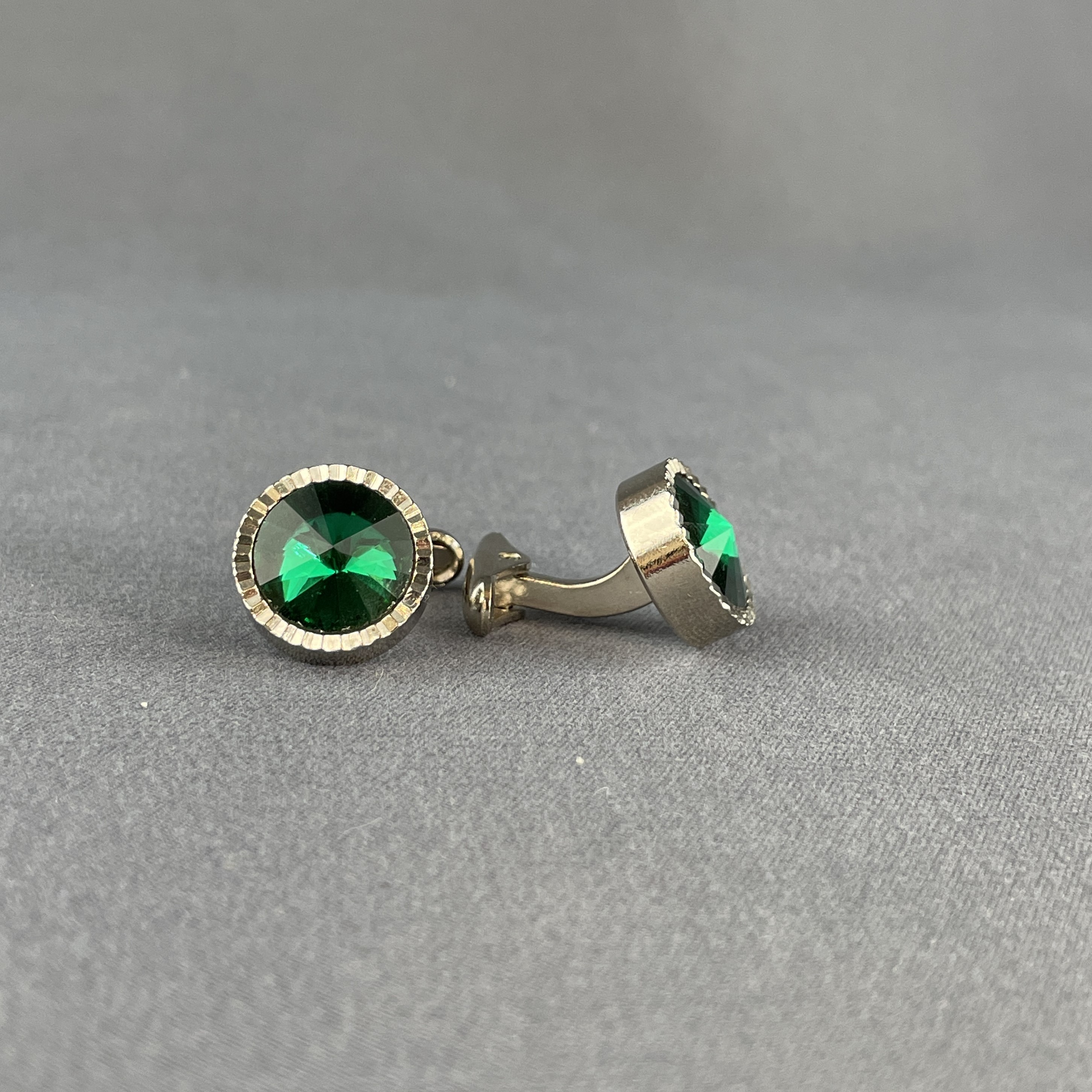 Cufflink-Clin10S15