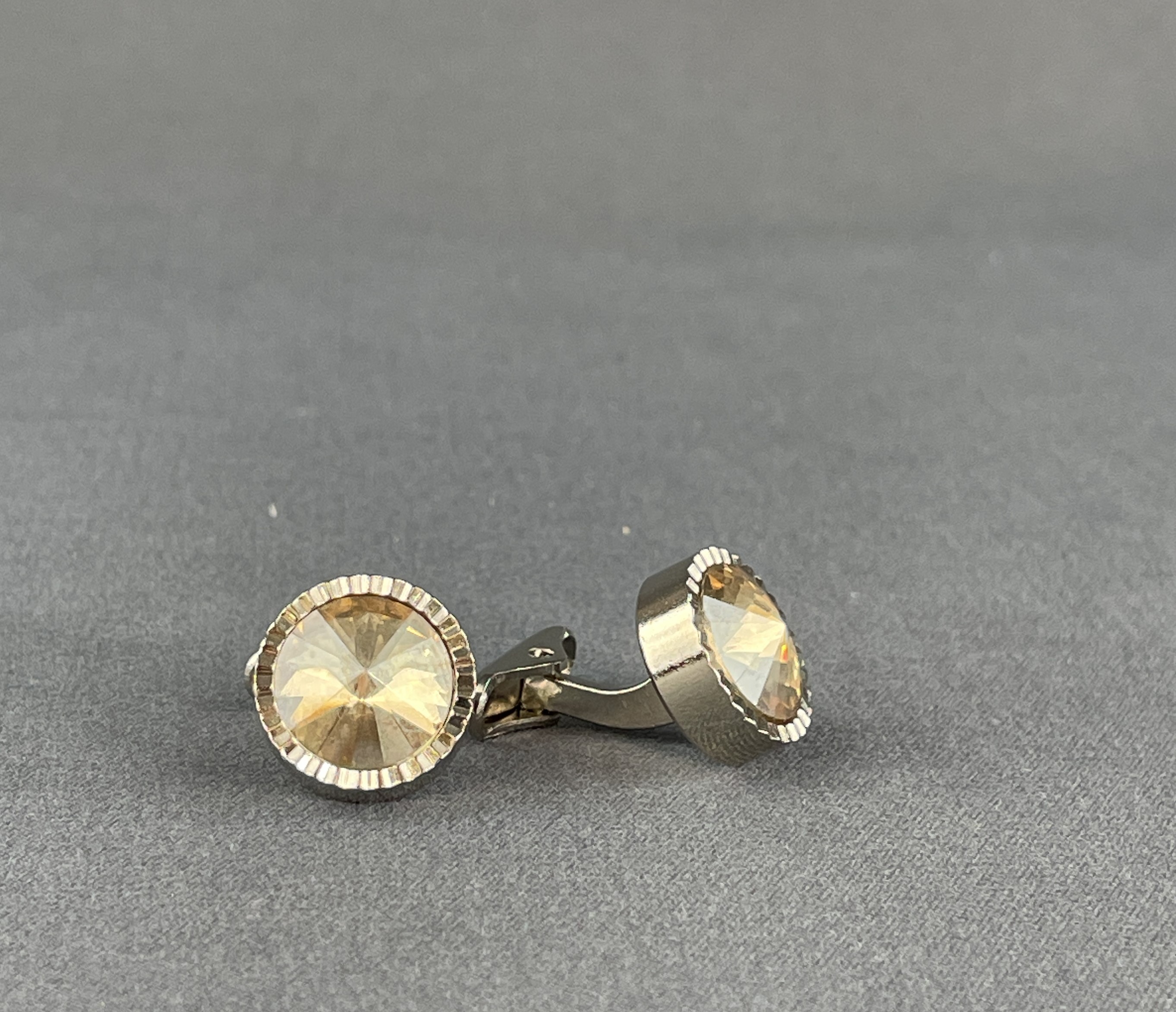 Cufflink-Clin10S22