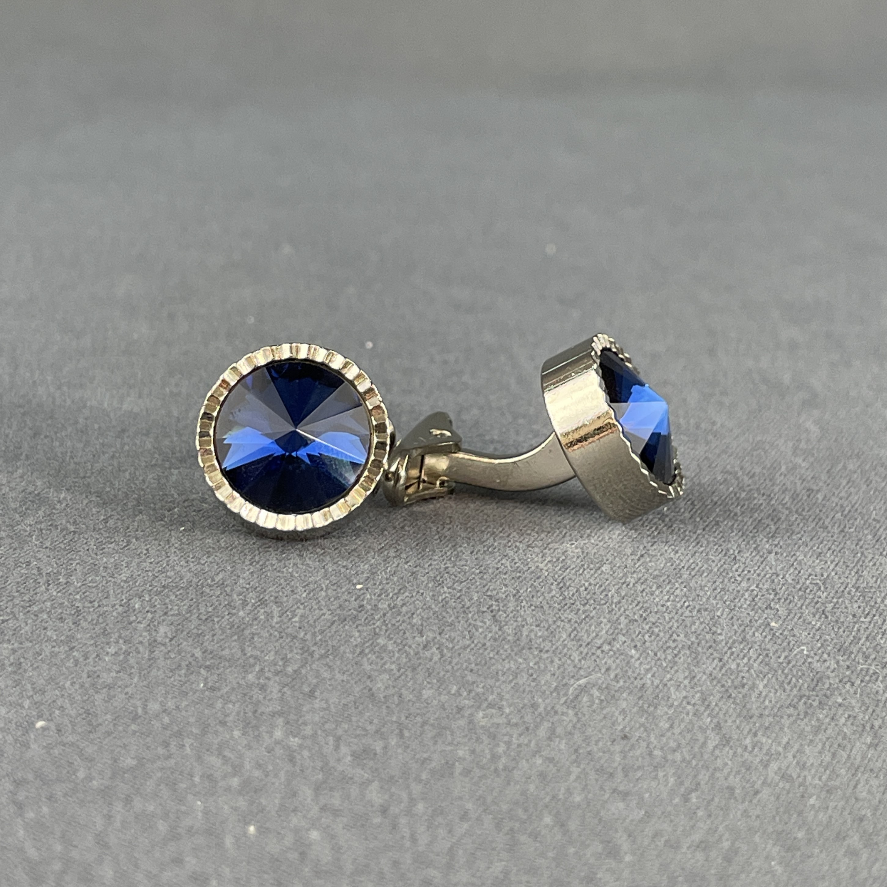 Cufflink-Clin10S5
