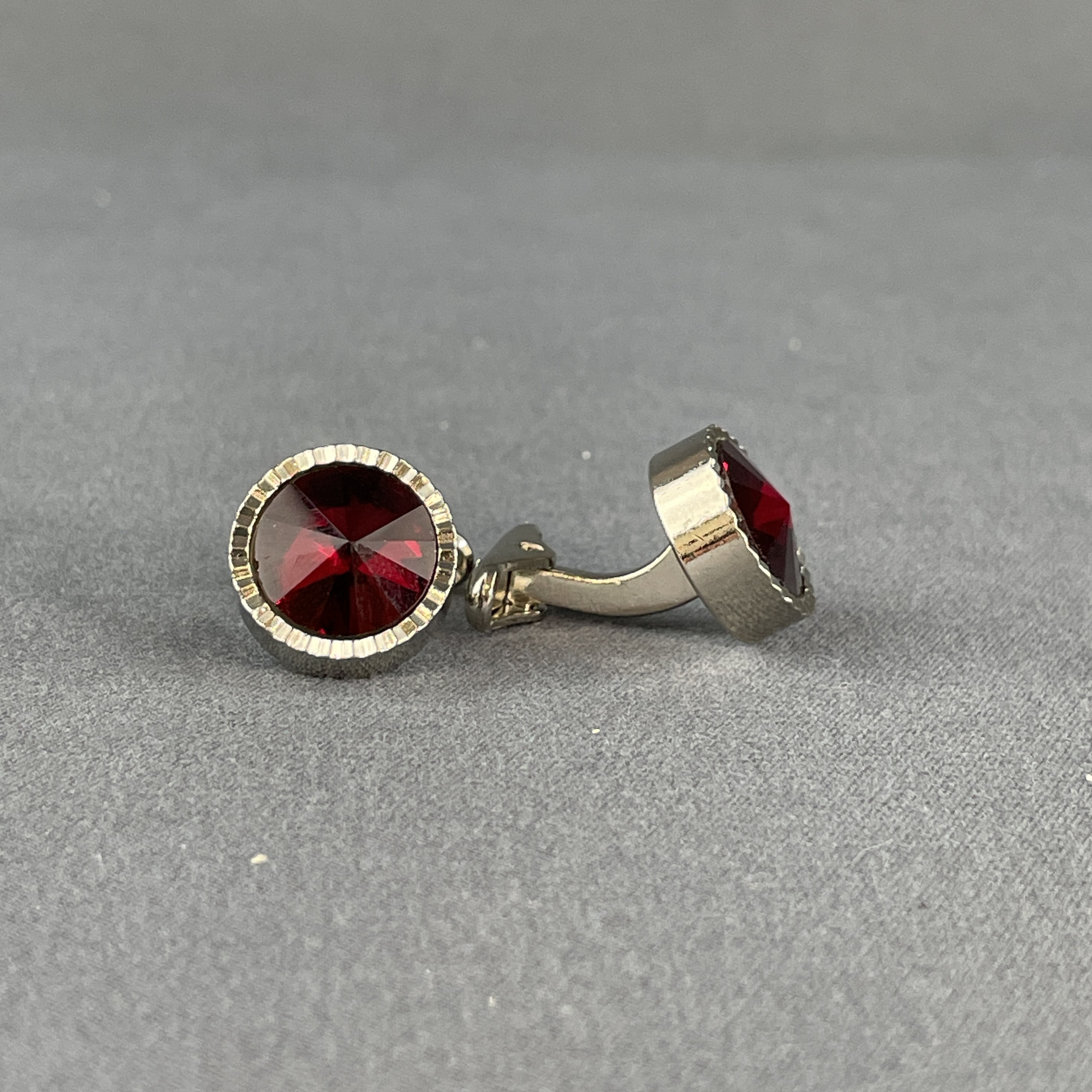 Cufflink-Clin10S6
