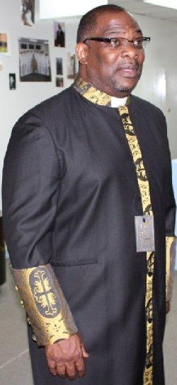 Clergy-Cadillac-Zipper-Robe-Blk-Gold