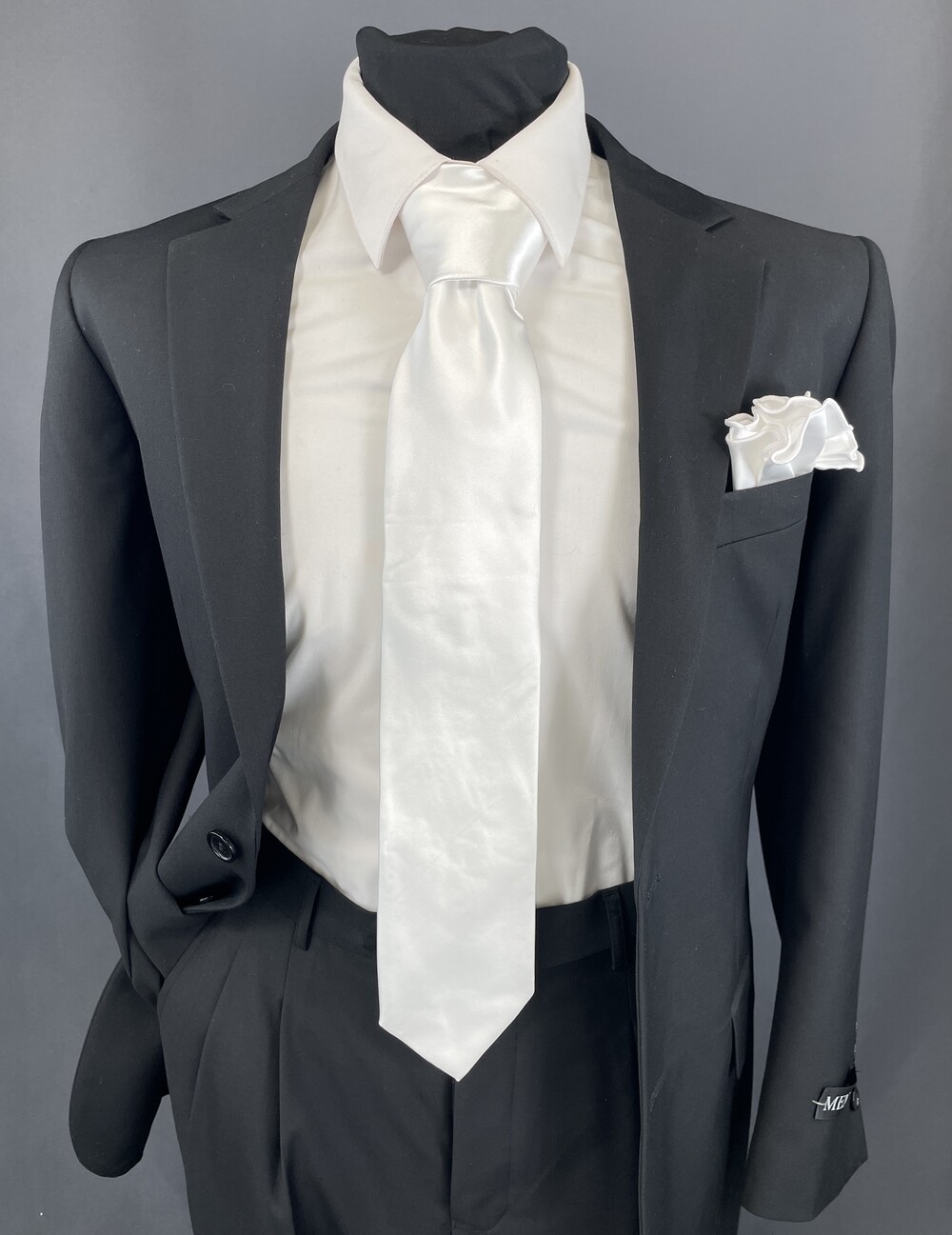 Tie-Fat-Knot-Wht-10370