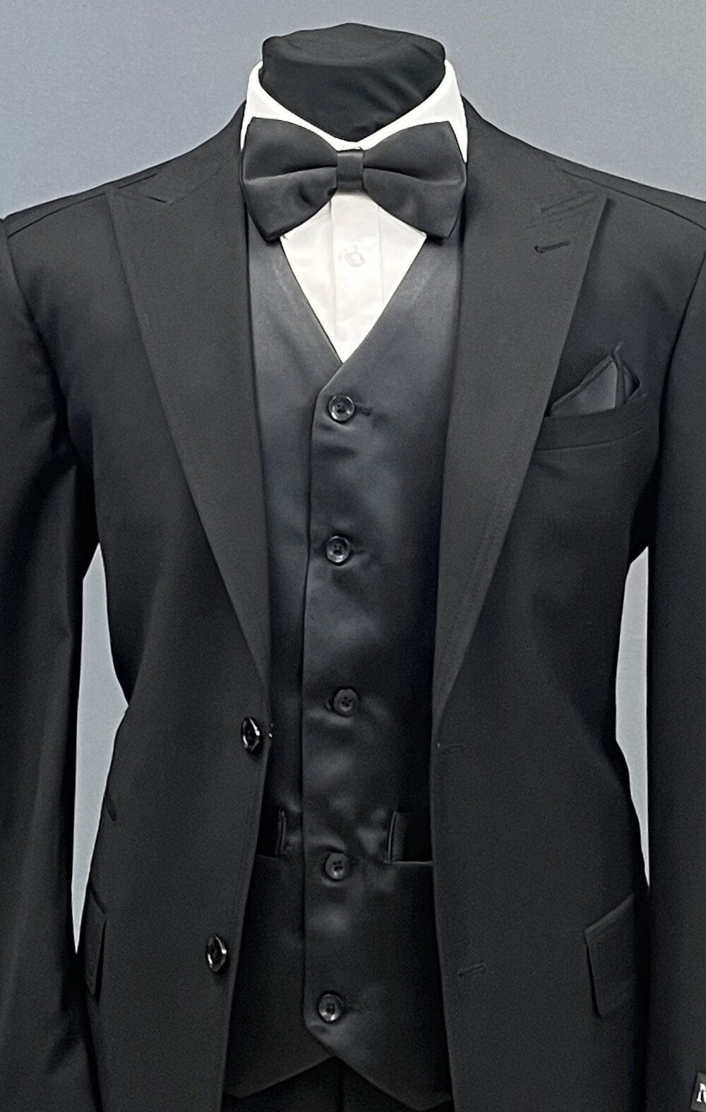 Solid-Vest-Set-Black-With-Suit
