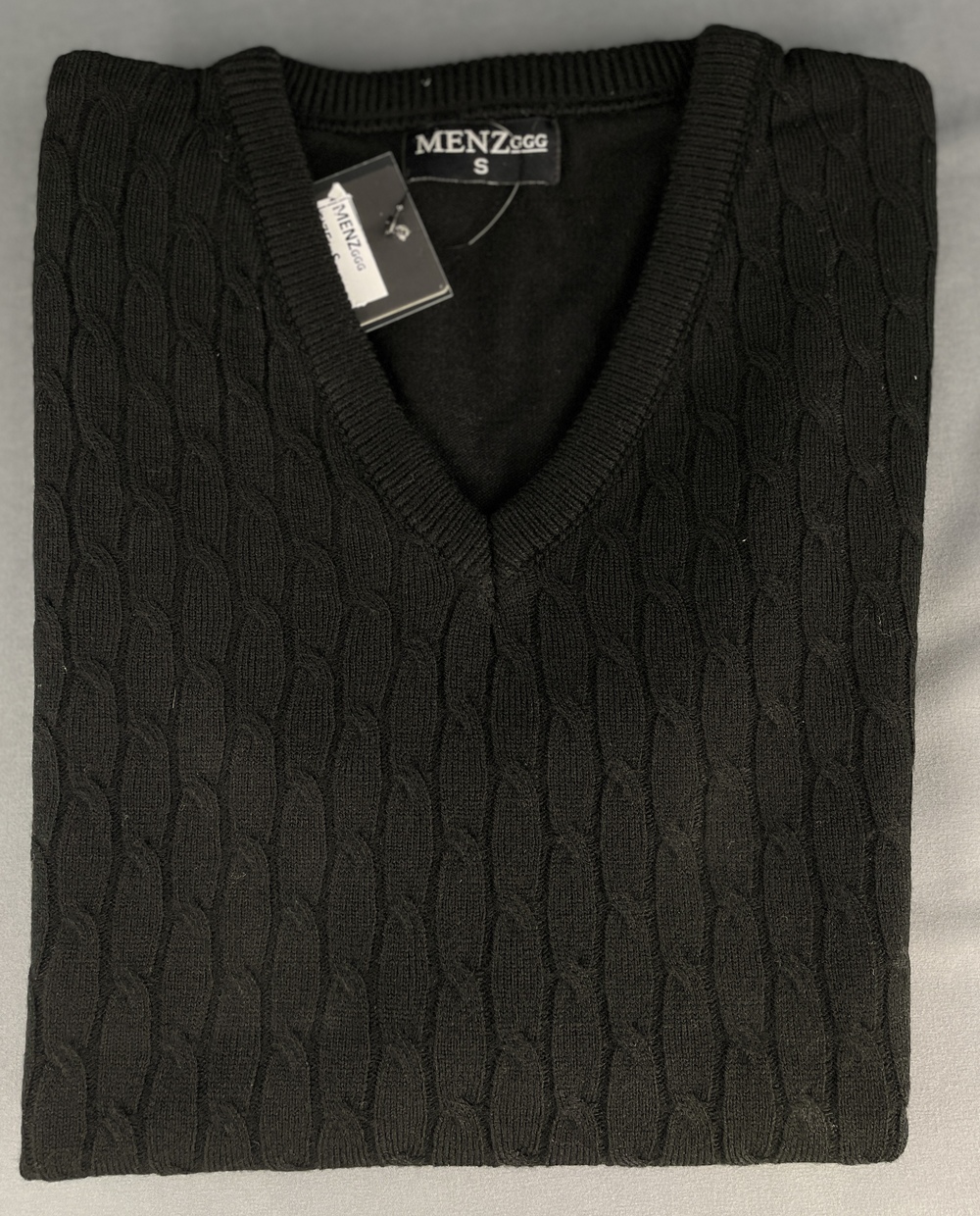 Sweater-Vest-Black-Fold