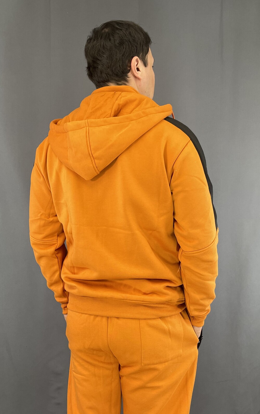 Track-Suit-Blk-Cognac-Hood